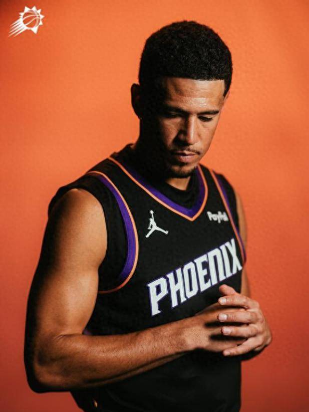 菲尼尅(kè)斯(sī)太阳队发布2025/26赛季全新球衣