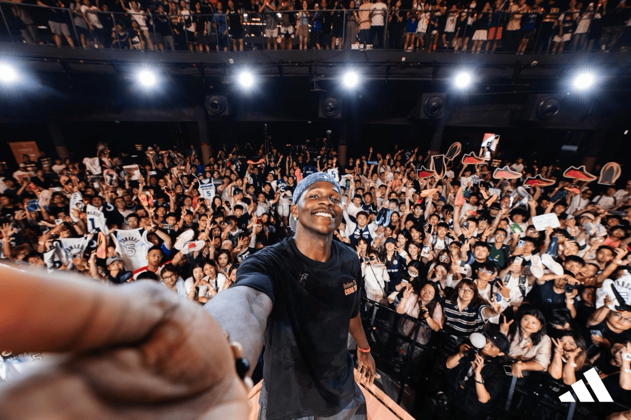 安东尼·爱德华兹首次中国行落幕 助阵“篮球(qiú)之夏”点燃三城球(qiú)迷热情
