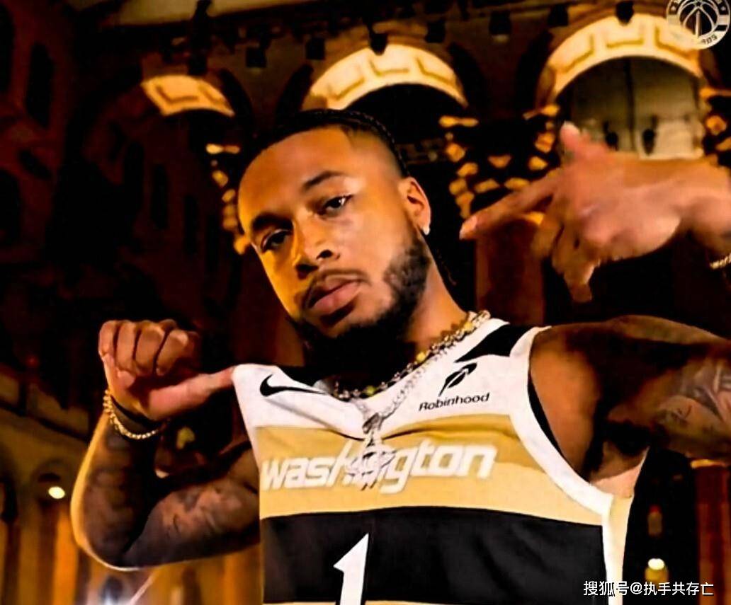 NBA天才发布城市版球衣,惠特摩尔开始冲刺,新赛季我们来了!