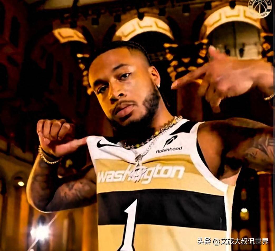 NBA奇才发布城市(shì)版球衣amp;惠特摩尔发起冲刺号角：新赛季我们来了！
