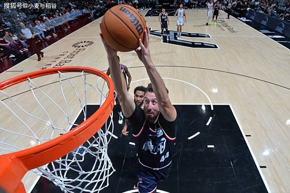 面对马刺拿下高分!昔日黄蜂乐透秀还有机会重返NBA赛场吗?