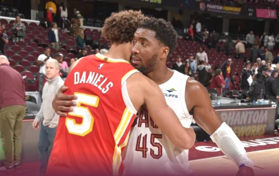 NBA11月3日特殊数据汇述:4人30,24人20,2人三双!