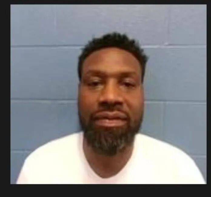 突发!现场逮捕!NBA最佳防守球员啊!活该...