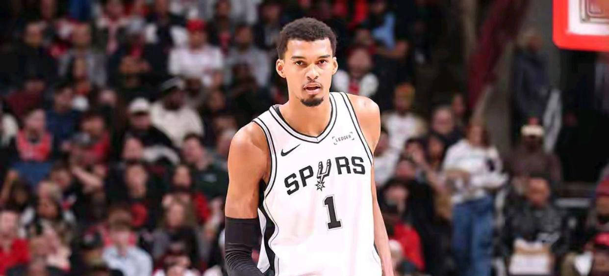 维克托·文(wén)班亚马：篮球艺术的完美融合